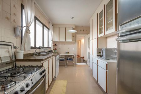 Apartamento à venda com 170m², 4 quartos e 3 vagas Apartamento à venda com 170m², 4 quartos e 3 vagasCozinha