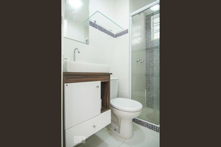 Banheiro de apartamento à venda com 3 quartos, 55m² em Vargem Pequena, Rio de Janeiro