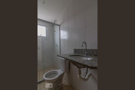 Banheiro de apartamento para alugar com 2 quartos, 49m² em Utinga, Santo André