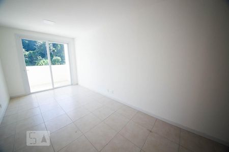 Sala de apartamento para alugar com 2 quartos, 60m² em Badu, Niterói