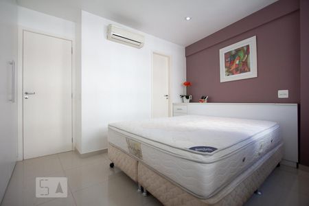 Suíte de apartamento à venda com 2 quartos, 90m² em Laranjeiras, Rio de Janeiro