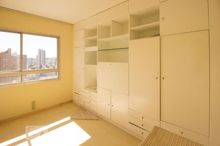 Quarto 1 de apartamento para alugar com 3 quartos, 150m² em Centro, Curitiba