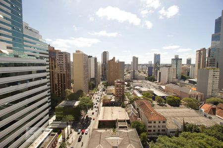 Sala - vista de apartamento para alugar com 3 quartos, 150m² em Centro, Curitiba