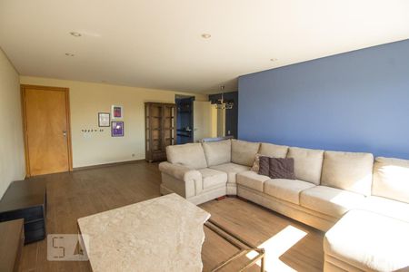 Sala de apartamento para alugar com 3 quartos, 150m² em Centro, Curitiba