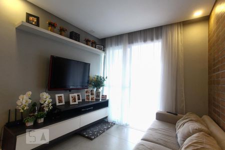 Sala de apartamento para alugar com 4 quartos, 80m² em Jardim Flor da Montanha, Guarulhos