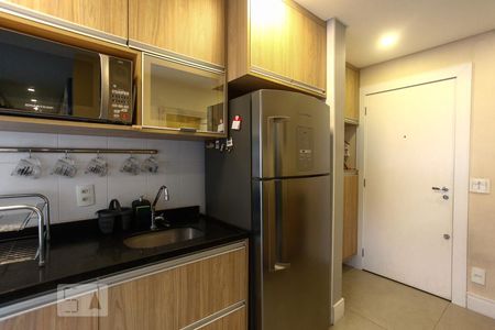 Cozinha de apartamento para alugar com 4 quartos, 80m² em Jardim Flor da Montanha, Guarulhos