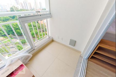 Varanda de kitnet/studio para alugar com 1 quarto, 30m² em Sumarezinho, São Paulo