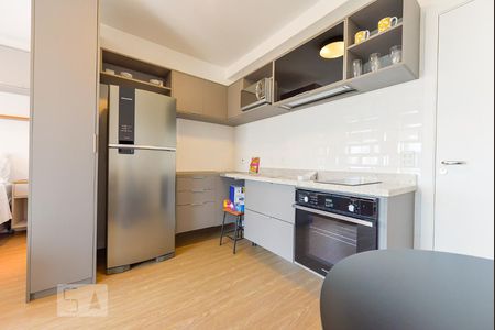 Cozinha de kitnet/studio para alugar com 1 quarto, 30m² em Sumarezinho, São Paulo