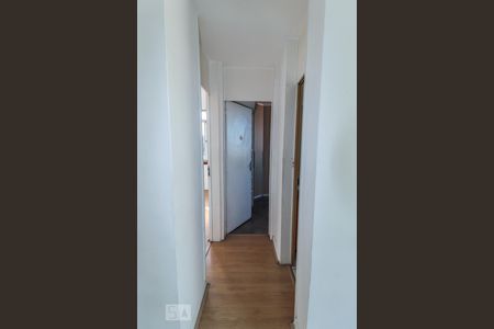 Corredor de apartamento à venda com 2 quartos, 58m² em Taquara, Rio de Janeiro