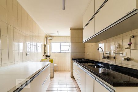 Cozinha de apartamento à venda com 2 quartos, 75m² em Perdizes, São Paulo