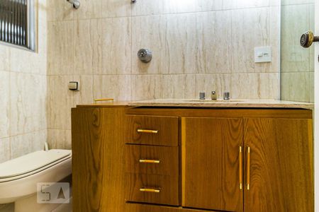 Banheiro de apartamento à venda com 2 quartos, 75m² em Perdizes, São Paulo