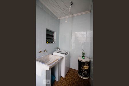 Casa à venda com 172m², 4 quartos e 1 vaga Casa à venda com 172m², 4 quartos e 1 vagaÁrea de Serviço