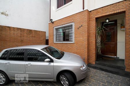 Garagem de casa para alugar com 4 quartos, 172m² em Vila Pompéia, São Paulo