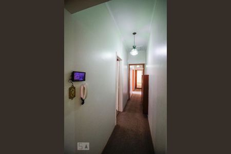 Casa à venda com 172m², 4 quartos e 1 vaga Casa à venda com 172m², 4 quartos e 1 vagaCorredor