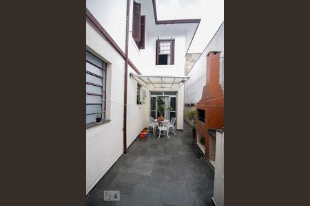 Casa à venda com 172m², 4 quartos e 1 vaga Casa à venda com 172m², 4 quartos e 1 vagaQuintal