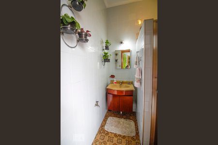 Casa à venda com 172m², 4 quartos e 1 vaga Casa à venda com 172m², 4 quartos e 1 vagaBanheiro