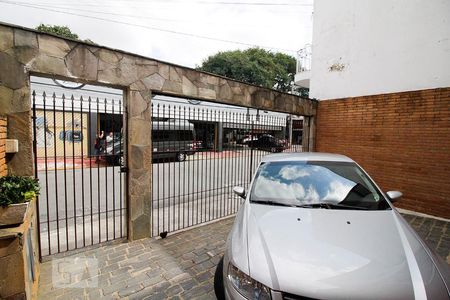 Garagem de casa à venda com 4 quartos, 172m² em Vila Pompéia, São Paulo