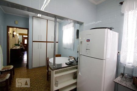 Casa à venda com 172m², 4 quartos e 1 vaga Casa à venda com 172m², 4 quartos e 1 vagaCozinha