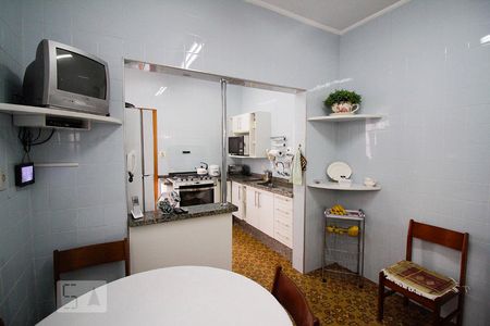 Casa à venda com 172m², 4 quartos e 1 vaga Casa à venda com 172m², 4 quartos e 1 vagaCozinha