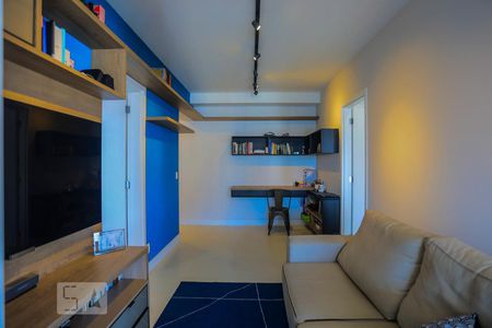 Sala TV de apartamento à venda com 1 quarto, 64m² em Pinheiros, São Paulo