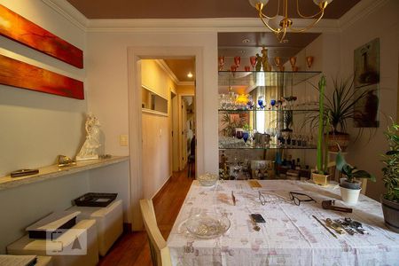 Sala de apartamento à venda com 2 quartos, 84m² em Jardim Montanhês, Belo Horizonte