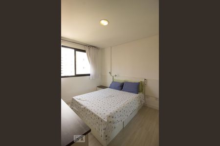 Quarto 2 de apartamento para alugar com 2 quartos, 64m² em Bigorrilho, Curitiba