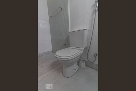 Banheiro de apartamento para alugar com 2 quartos, 80m² em Sagrada Família, Belo Horizonte