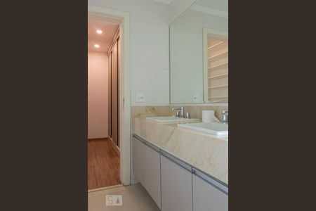Banheiro 3 de apartamento à venda com 4 quartos, 205m² em Vila Nova Cachoeirinha, São Paulo