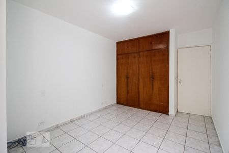 Suíte de casa de condomínio para alugar com 3 quartos, 540m² em Jardim Boa Vista (zona Oeste), São Paulo