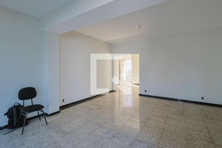 Sala de casa à venda com 3 quartos, 290m² em Serra, Belo Horizonte