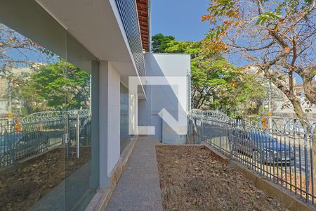 Casa para alugar com 3 quartos, 290m² em Serra, Belo Horizonte