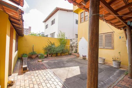 Quintal de casa à venda com 4 quartos, 269m² em Santo Antonio, Belo Horizonte