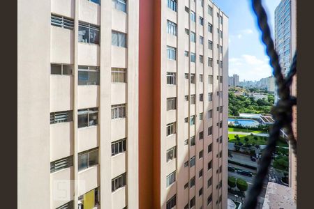 Vista Sala de apartamento para alugar com 2 quartos, 76m² em Aclimação, São Paulo