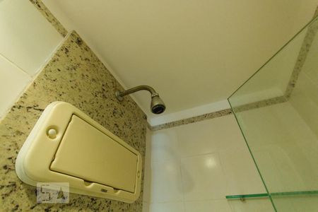 Banheiro Social de apartamento para alugar com 2 quartos, 74m² em Jacarepaguá, Rio de Janeiro