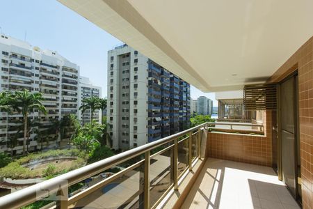 Varanda de apartamento para alugar com 2 quartos, 74m² em Jacarepaguá, Rio de Janeiro