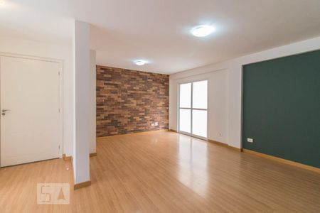 sala de apartamento para alugar com 3 quartos, 90m² em Centro, Curitiba