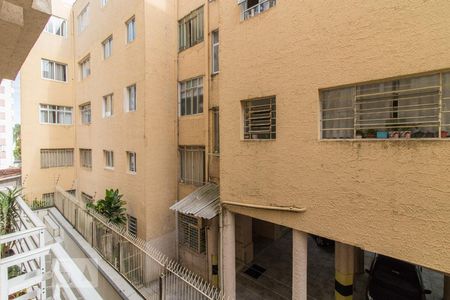 vista da sala de apartamento para alugar com 3 quartos, 90m² em Centro, Curitiba