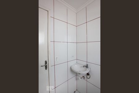 Banheiro de casa de condomínio para alugar com 1 quarto, 45m² em Centro, Guarulhos