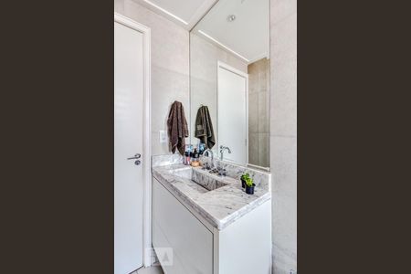 Banheiro de apartamento para alugar com 2 quartos, 61m² em Vila Olímpia, São Paulo