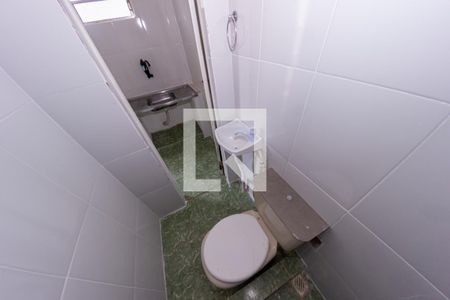 Banheiro de apartamento para alugar com 1 quarto, 35m² em Irajá, Rio de Janeiro