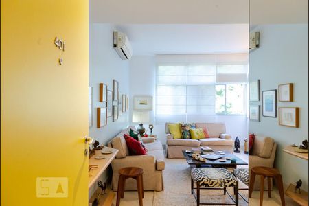 Acesso Social - Sala de apartamento à venda com 2 quartos, 103m² em Laranjeiras, Rio de Janeiro