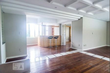 Sala de casa à venda com 3 quartos, 600m² em Jardim do Salso, Porto Alegre