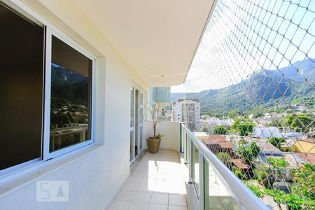 Varanda Sala (Primeiro Andar) de apartamento para alugar com 4 quartos, 169m² em Freguesia (jacarepaguá), Rio de Janeiro