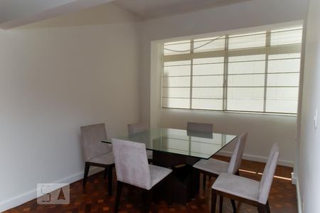 Sala de apartamento à venda com 2 quartos, 100m² em Leblon, Rio de Janeiro