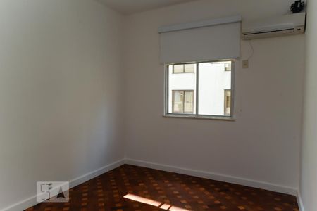Quarto 1 de apartamento à venda com 2 quartos, 100m² em Leblon, Rio de Janeiro