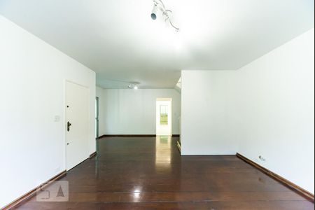 Sala de casa para alugar com 4 quartos, 262m² em Vila Alpina, Santo André