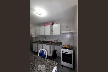 Cozinha de apartamento para alugar com 2 quartos, 84m² em Recreio dos Bandeirantes , Rio de Janeiro