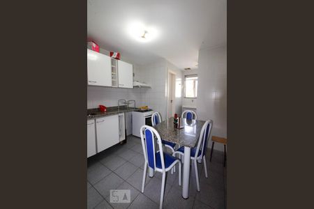 Cozinha de apartamento para alugar com 2 quartos, 84m² em Recreio dos Bandeirantes , Rio de Janeiro