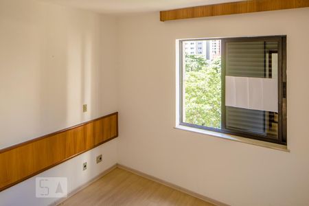 Quarto (suíte) de apartamento à venda com 1 quarto, 50m² em Lourdes, Belo Horizonte
