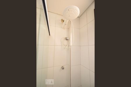 Banheiro de apartamento à venda com 2 quartos, 55m² em Jardim Textil, São Paulo